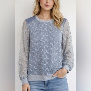 NWT Listicle Blue Grey Floral Lace Sleeve Crewneck Top Women’s Small